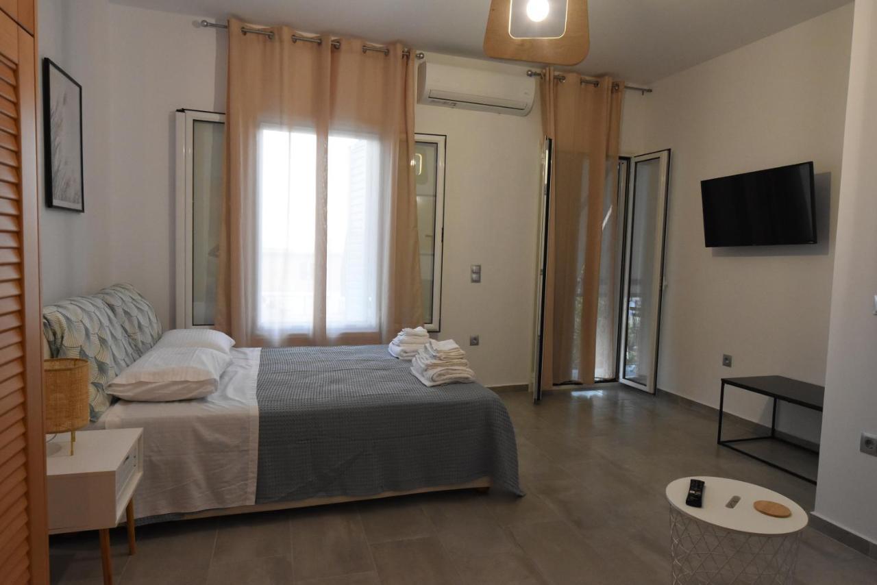 Dionysia Apartment *